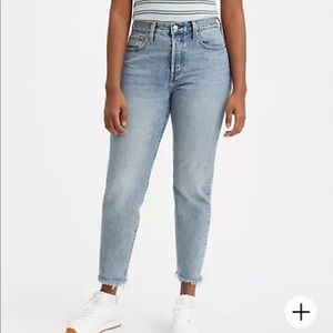 LEVIS WEDGIE FIT STRAIGHT JEANS